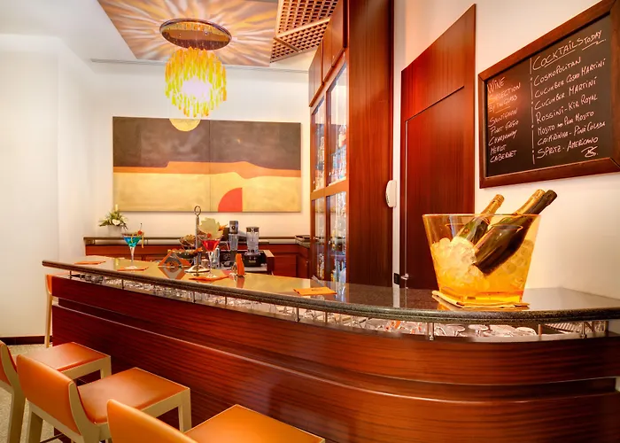 Genova Otel 4*