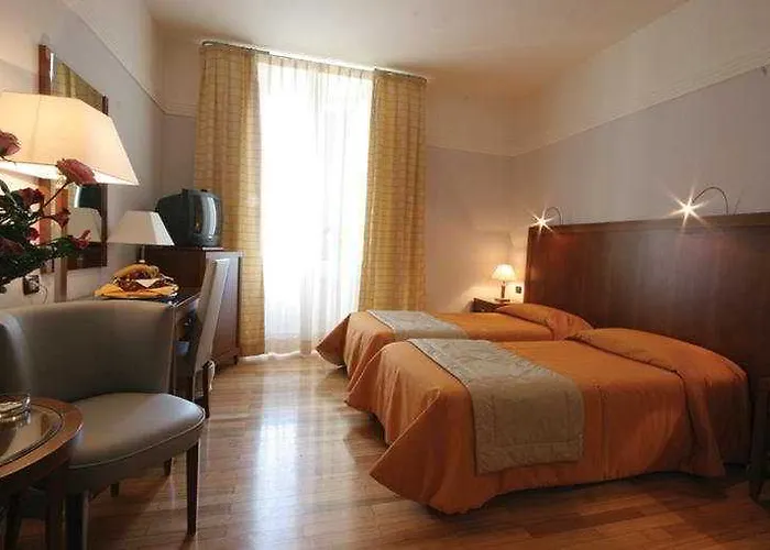 Otel Genova