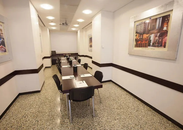 Genova Otel Roma