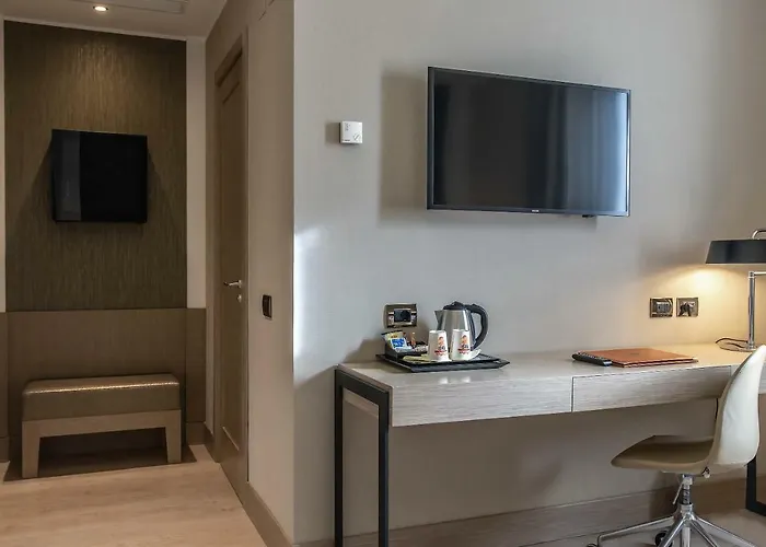 Genova Otel